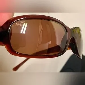 1990s Vintage Unisex Adult MAUI JIM Polished Sepia Brown Sunglasses w/ Zip Case Maui Jim | Accessories | 99s Vintage Unisex Adult Maui Jim  main image 4